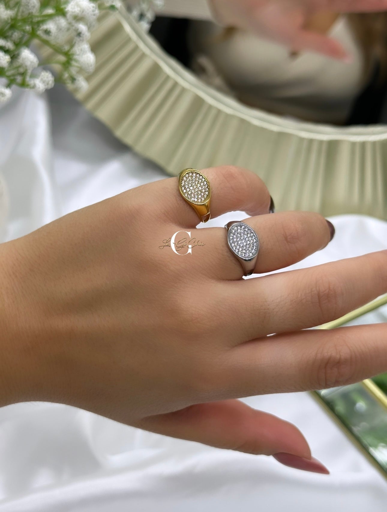 Chevalier ovale con zirconi