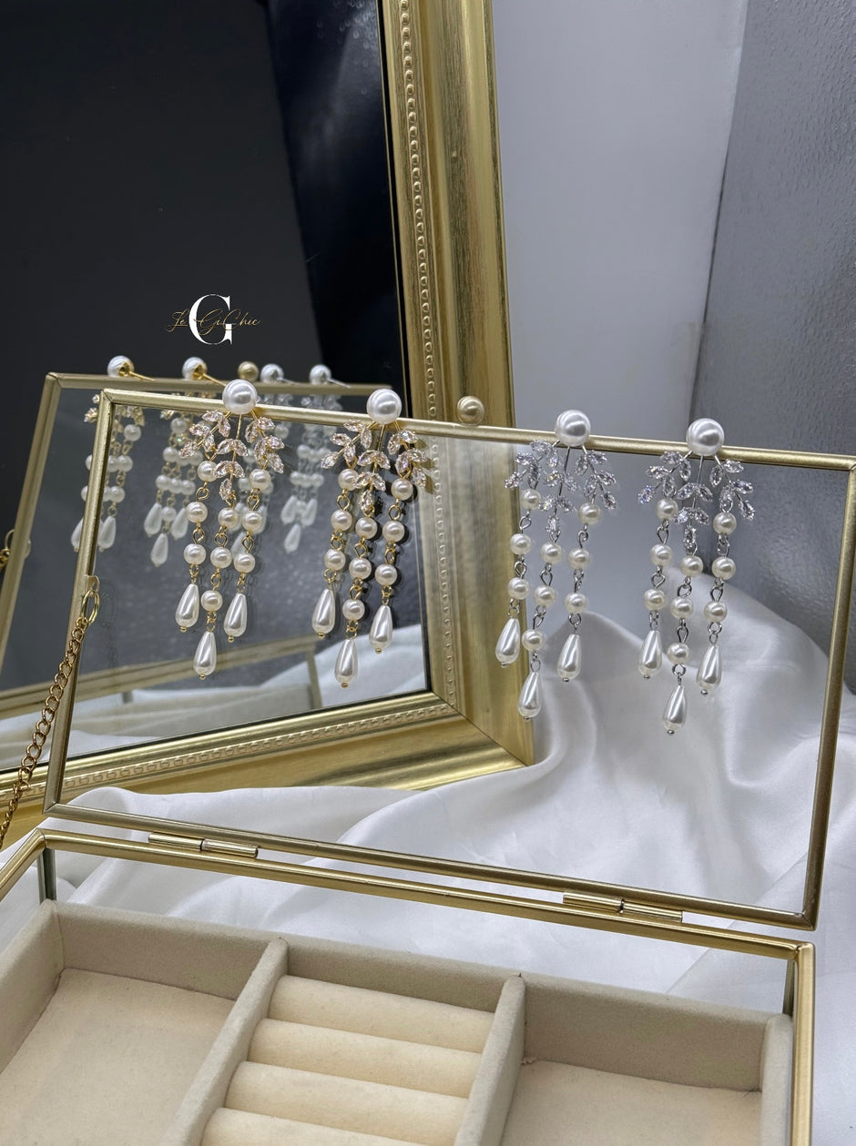 Orecchini “Cascata di perle”