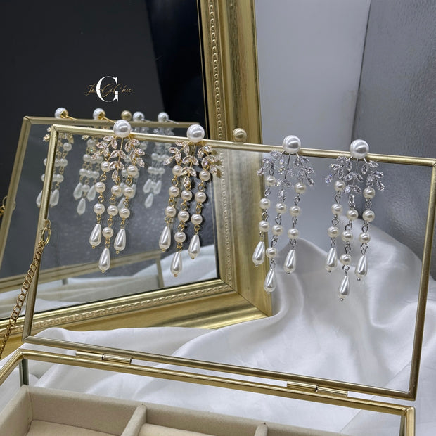 Orecchini “Cascata di perle”