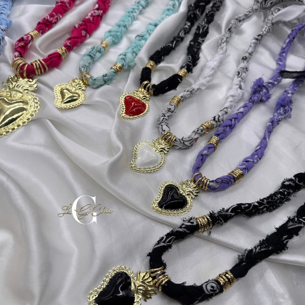 Collana “Bandana Sacris”