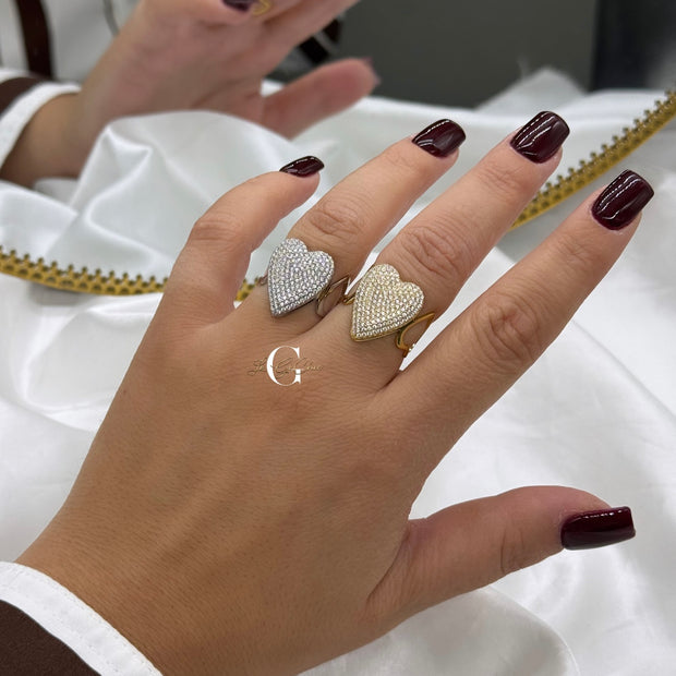 Anello “Cuore pavè ovalizzato”