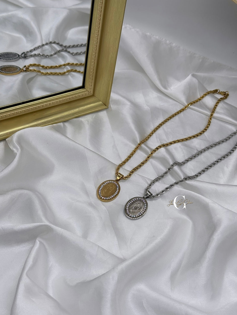 Collana “Virgin De Guadalupe”