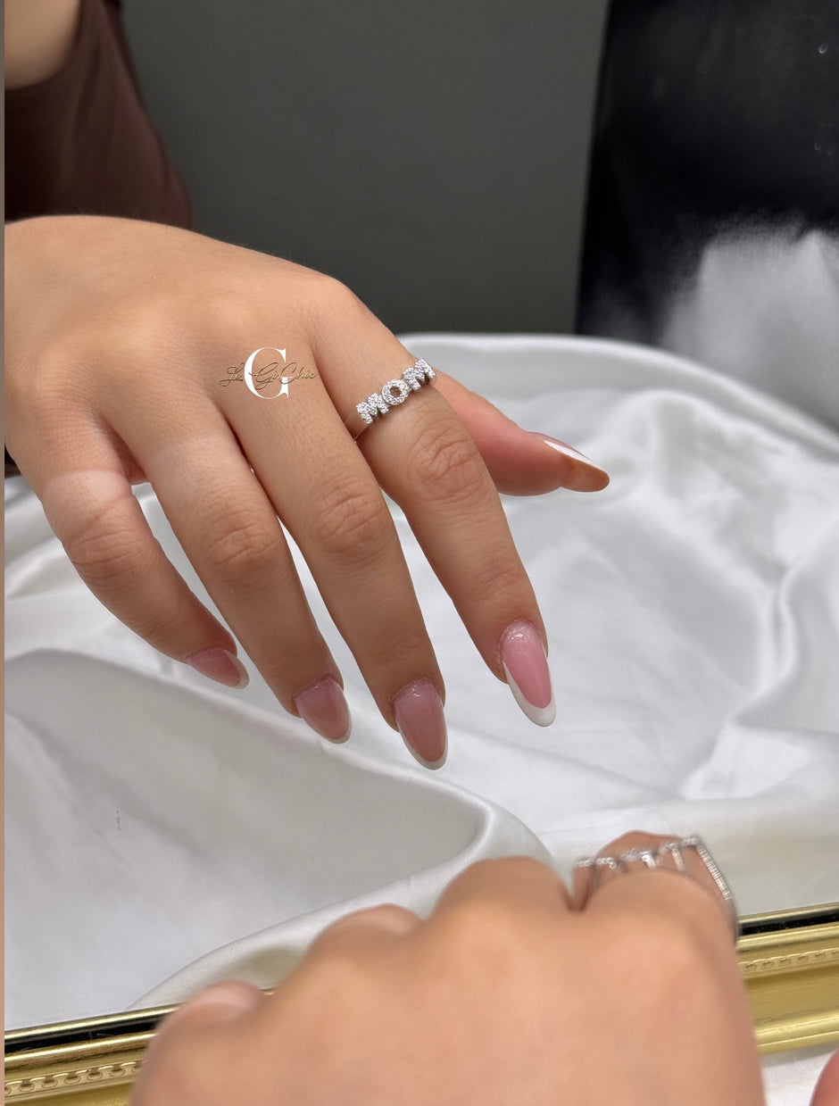 Anello “MOM” in argento 925