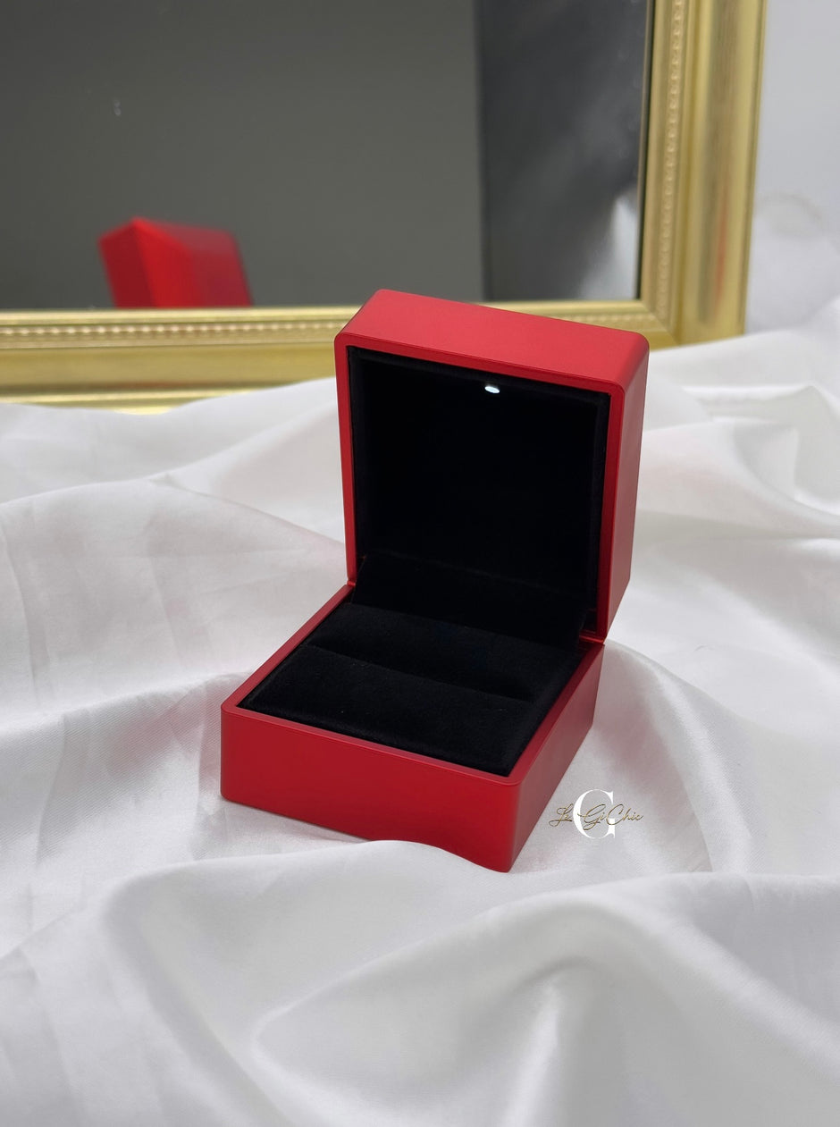 “Scatola anello” con luce