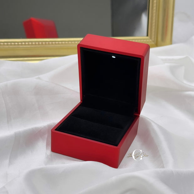 “Scatola anello” con luce