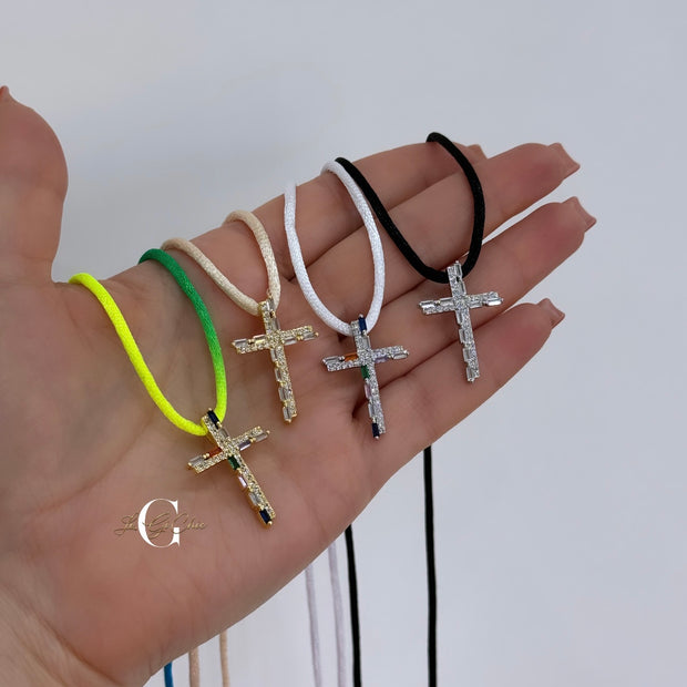 Choker “Croce baguette e zirconi”