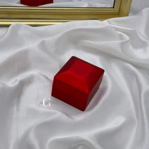 “Scatola anello” con luce